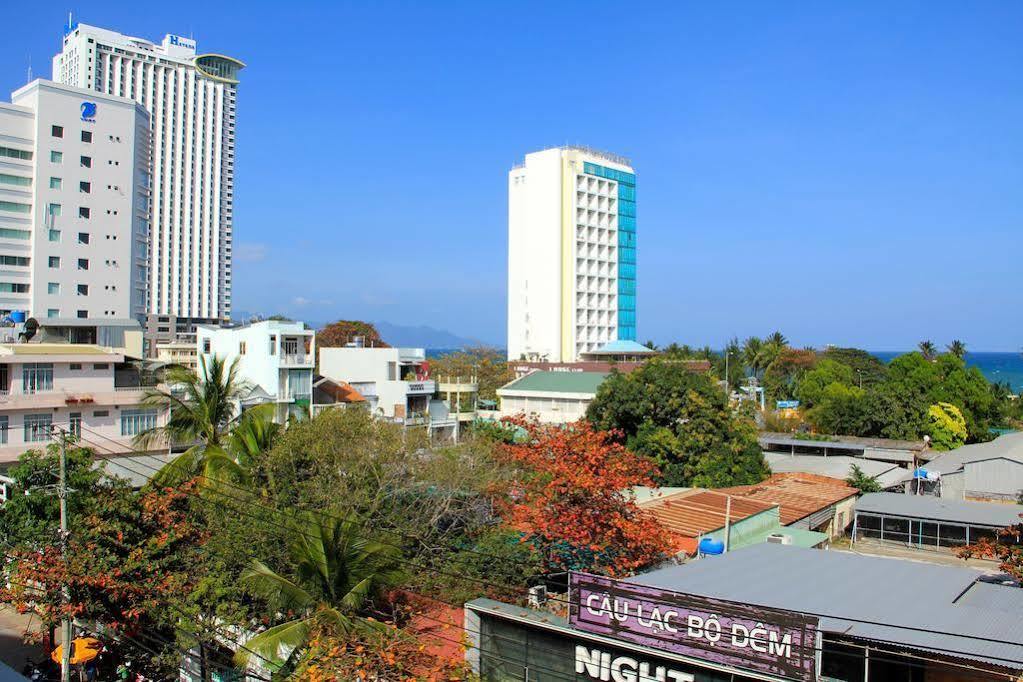 Hanhcafe Hotel Nha Trang Exteriör bild